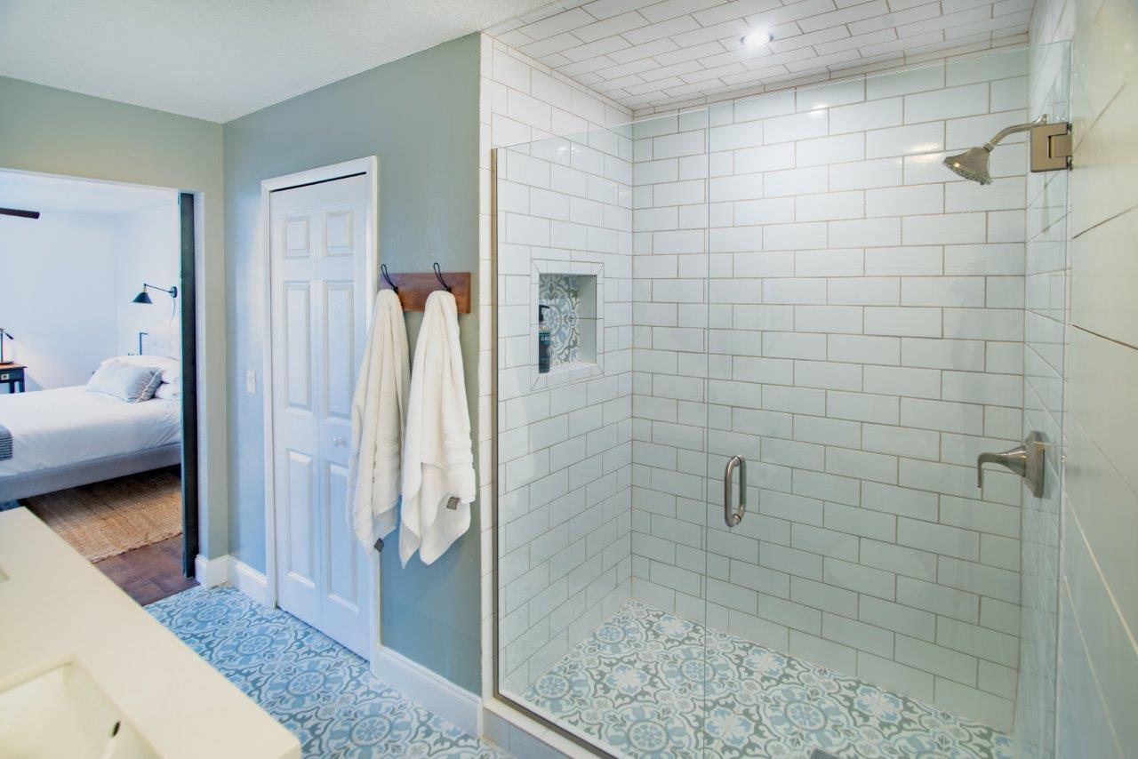 Master shower